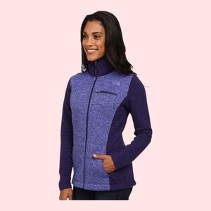 The North Face Women's Indi Insulated Full Zip Jacket in Garnet Purple. NWT